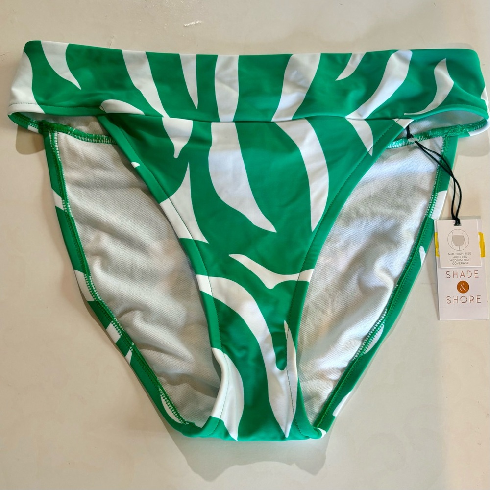 NWT Shade & Shore Womens Bikini Bottom Medium Floral Cheeky Swimsuit Swim Green